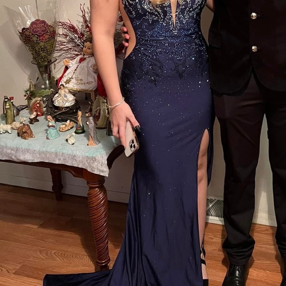 Prom Dress - Picture 2 of 4